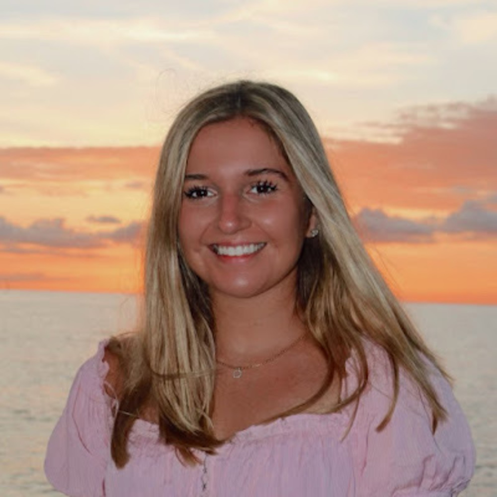 Meet your Posher, Corinne